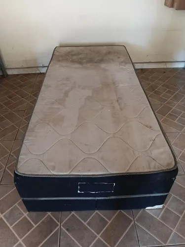 Base de cama solteiro