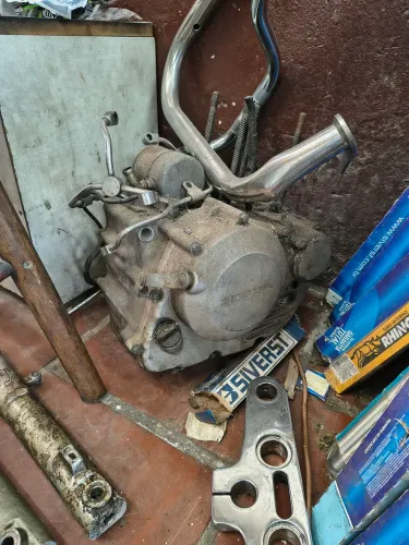 Motor CBX Twister 250