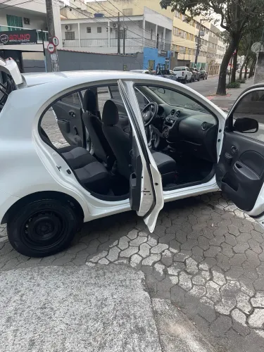 Nissan March 1.0 16V Flex Fuel 5P 2014