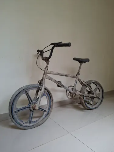 Bicicleta BMX Monark c/ guidão TDR (Original) e rodas de Nylon
