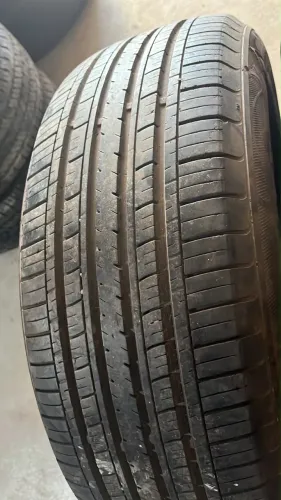 235/60 R18 