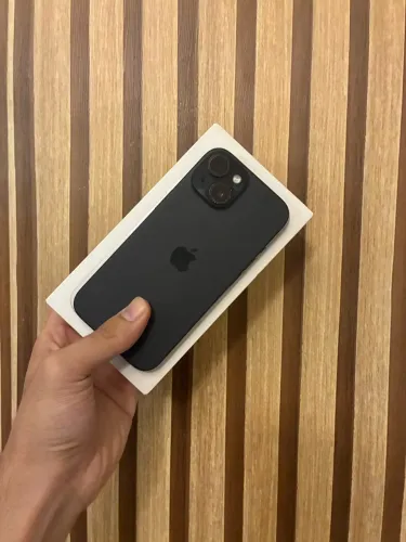 iPhone 15 - 256gb