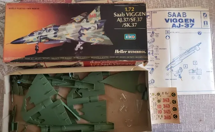 Kit de plastimodelismo Saab Viggen, marca Heller/Kiko, escala 1:72.