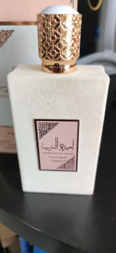 Ameerat Al Arab Prive Rose Perfumes Árabes