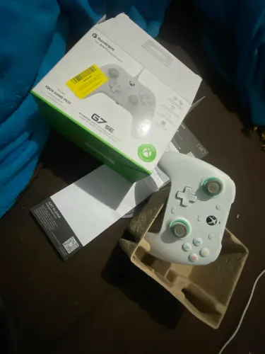 Controle Gamesir G7 Se com fio