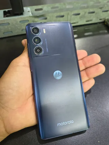 Moto G200