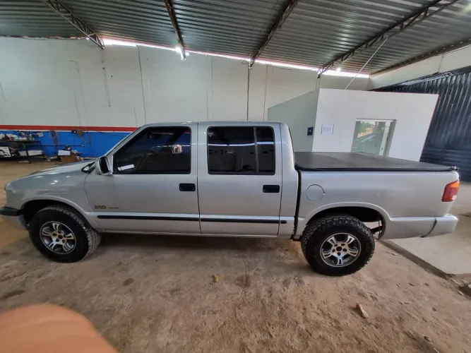 Chevrolet S10 Pick-up Luxe 2.8 4X2 CD TB Int.dies. 2000