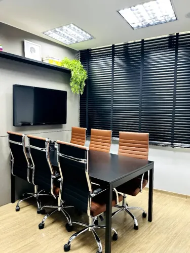 Mesa Retangular Preta 200x100 cm - Moderna e Espaçosa - lindíssima