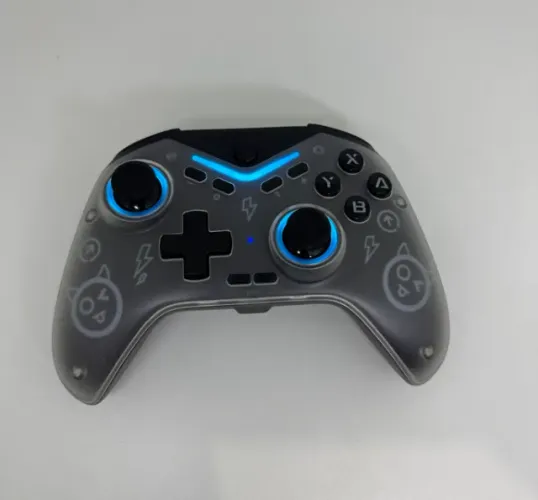 Controle Gamer CM-619: Performance com Iluminação RGB Deslumbrante.
