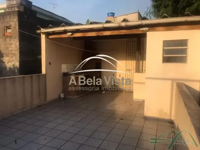 Sobrado com Suíte, Churrasqueira e 2 Vagas no Ayrosa no Osasco/SP