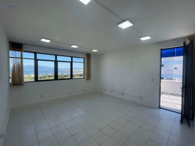 Sala comercial no Centro de Florianópolis