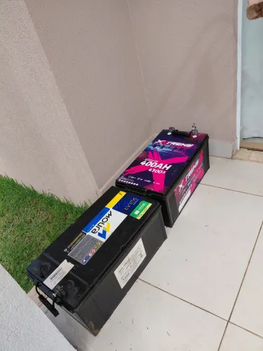 Vendo duas baterias estacionária Moura 234 Ah XTREME 400Ah