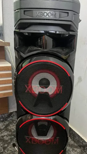 VENDO TORRE DE SOM LG XBOOM 2000W Está procurando um som potente para festas e eventos