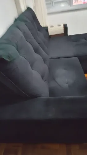 Tenho sofa retratil com inclinação de encosto, 2 anos de uso