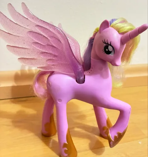 Pôneis My Little Pony - Princesa Cadance Original Hasbro