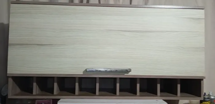 Armário aéreo basculante (aceito troca por microondas 220v ou tanquinho)