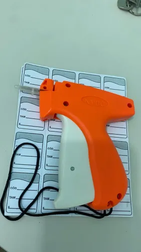 Máquina de Entiquetar roupa 
