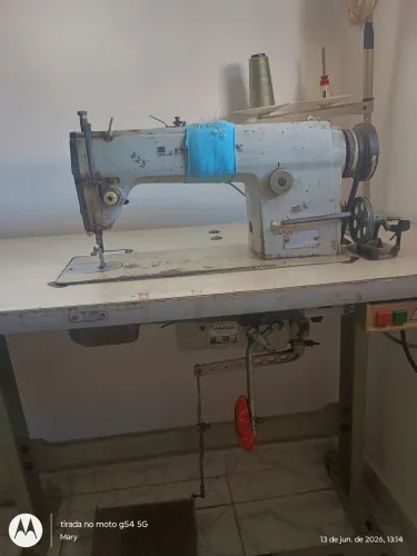 Vendo máquina de costura reta industrial pronta pra trabalhar