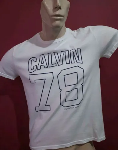 Camiseta Calvin Klein jeans Branca tamanho p