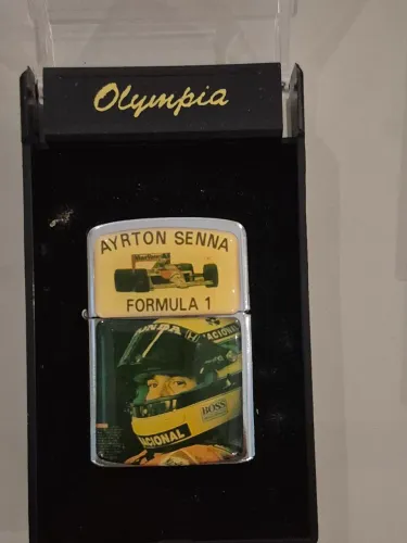 Isqueiro Temático Ayrton Senna Fórmula 1 - Estojo Olympia (Colecionador)