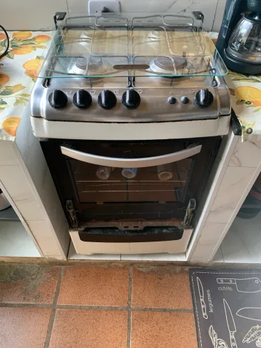 Fogão Electrolux 4 bocas tampo de vidro forno quebrado