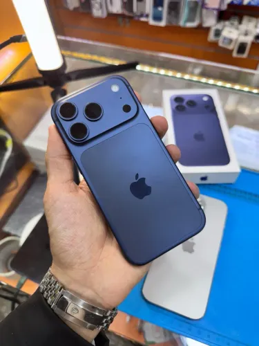iPhone 17 pro max 