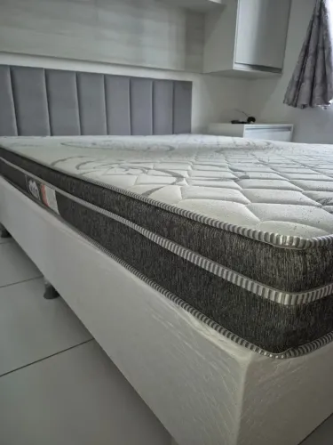 Cama queen Box