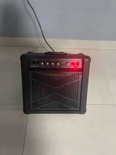 Amplificador O'Neal OCB 308x para baixo de 40W cor preto