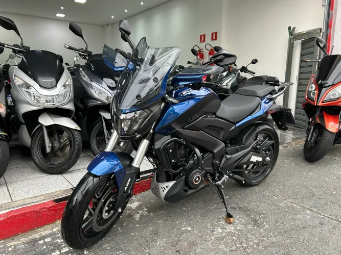 Bajaj Dominar 400 Ano 2025