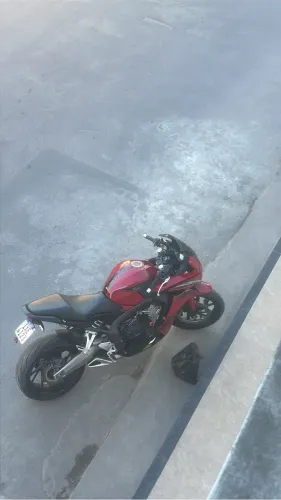 Vendo ou tronco cbr 650 F