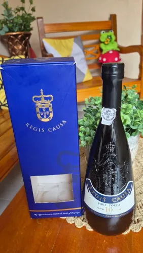 Vinho do Porto Regis Causa 10 anos - Raridade 