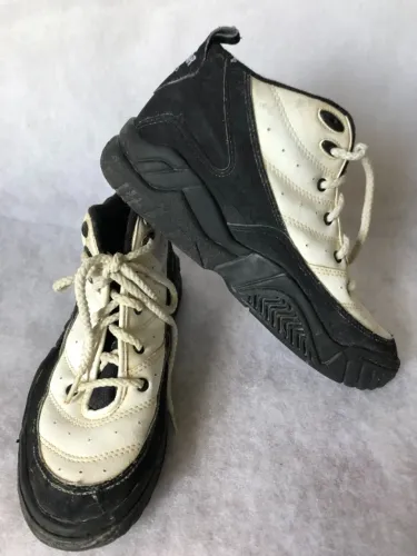 Tenis Botinha All Star Original Modelo Antigo Preto e Branco Cano Curto Masculina