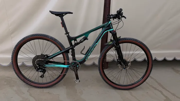 Oggi Cattura Full Carbon - Shimano XT - Impecável - Revisão Recente