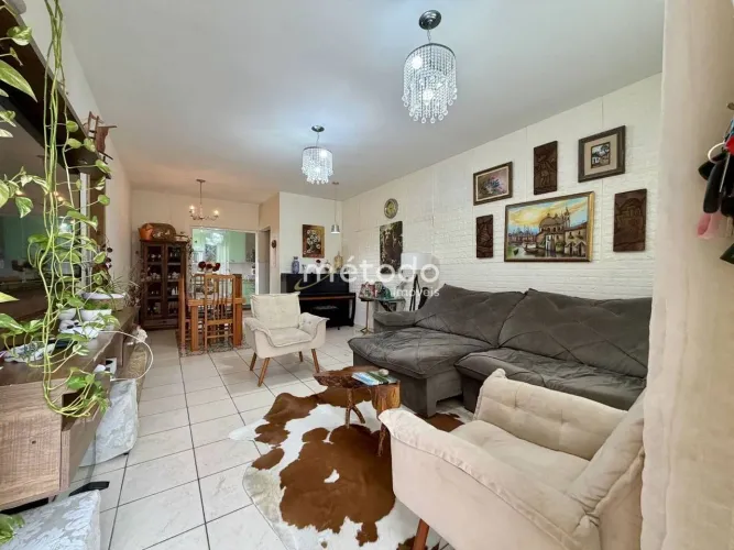 Casa com 2 quartos à venda, 79 m² por R$ 570.000 - Condomínio Residencial GreenWood - Guar