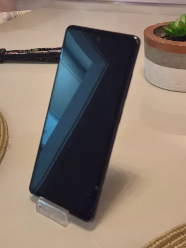 Samsung S20 FE 128GB 6RAM Câmera Tripla