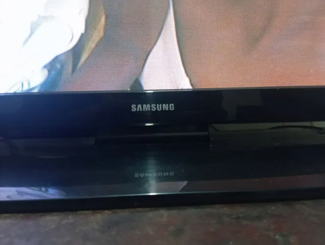 TV Samsung plasma 32 polegadas digital não é Smart