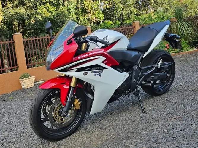 CBR 600F IMPECÁVEL 