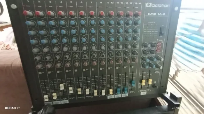 Mesa de Som