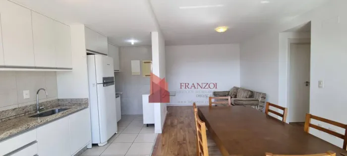 LOCAÇÃO: Apartamento 1 suíte + 1 dormitório muito bem localizado no bairro Fazenda, Itajaí