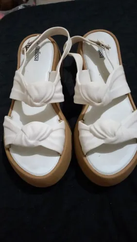 Vendo Melissa branca