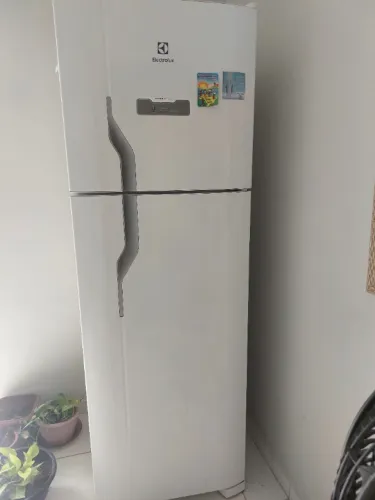 Geladeira Electrolux Frost Free 371 litros