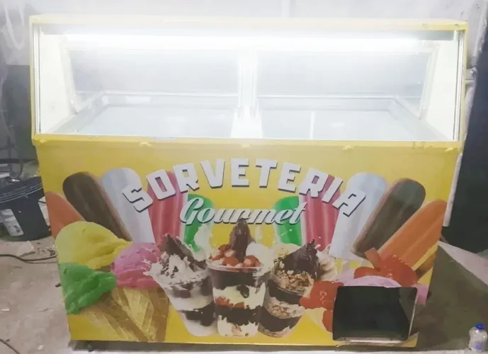 Freezer horizontal expositor metal frio com iluminação interior