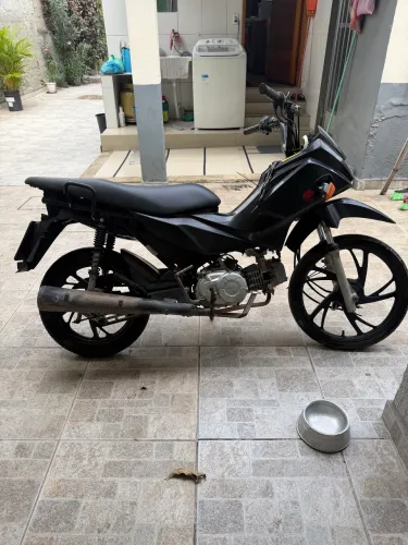 Honda pop ótimo pra trabalhar 