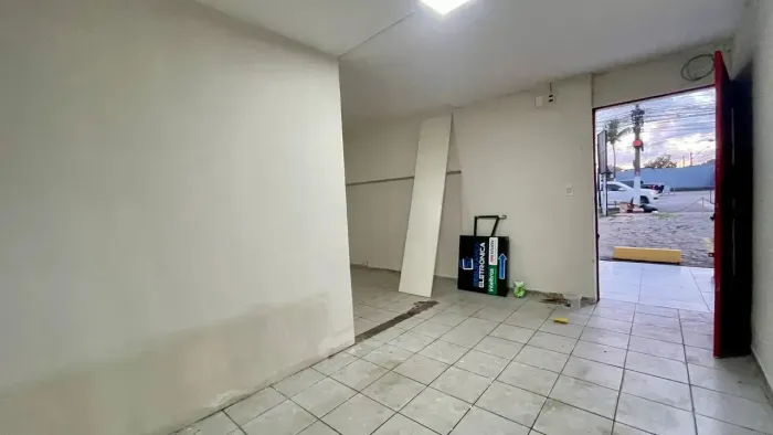 Ponto comercial ou ecritorio para aluguel possui 37 mt2 com 2 quartos em Feitosa - Maceió 