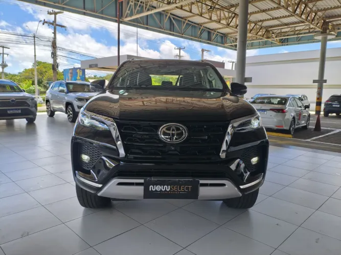 Toyota Hilux SW4 SRX 4X4 2.8 TDI 16V Dies. Aut. 2024
