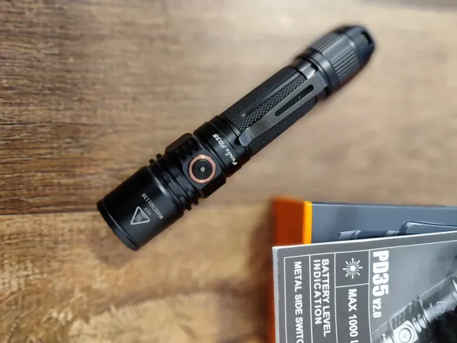 Lanterna Fenix PD 35 