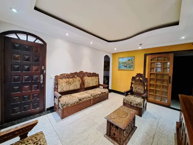 Casa 04 quartos suite 03 vagas a venda no Bairro Tirol - Belo Horizonte