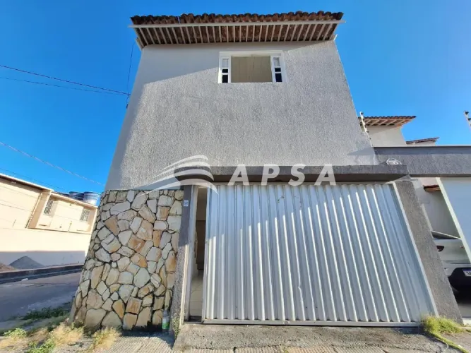 CASA DISPONÍVEL PARA ALUGUEL NO FEITOSA, LOCALIZADA EM UMA VIZINHANÇA TRANQUILA E IDEAL PA
