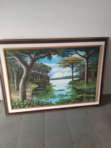 Quadro com moldura parede