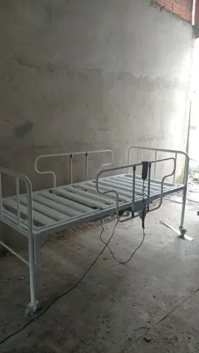 Cama hospitalar 6 movimentos com 2 laterais